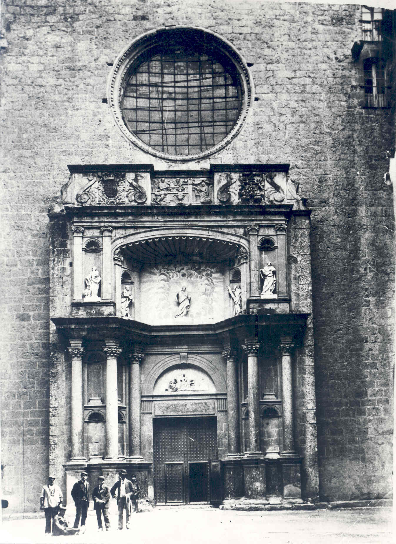 Porta basílica finals XIX